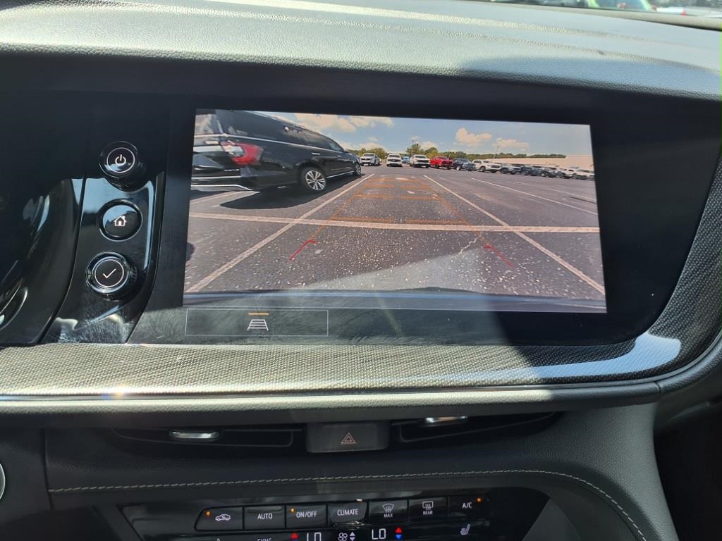 Buick Envision  2022