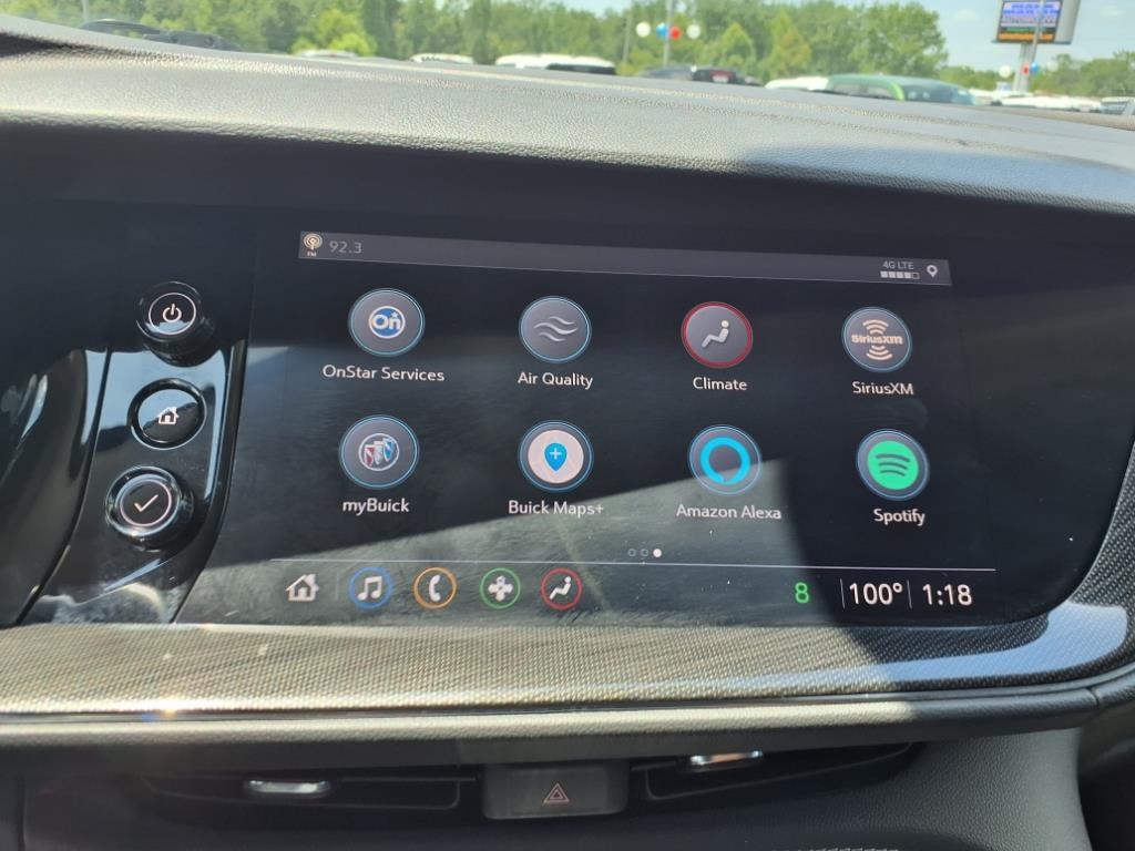 Buick Envision  2022