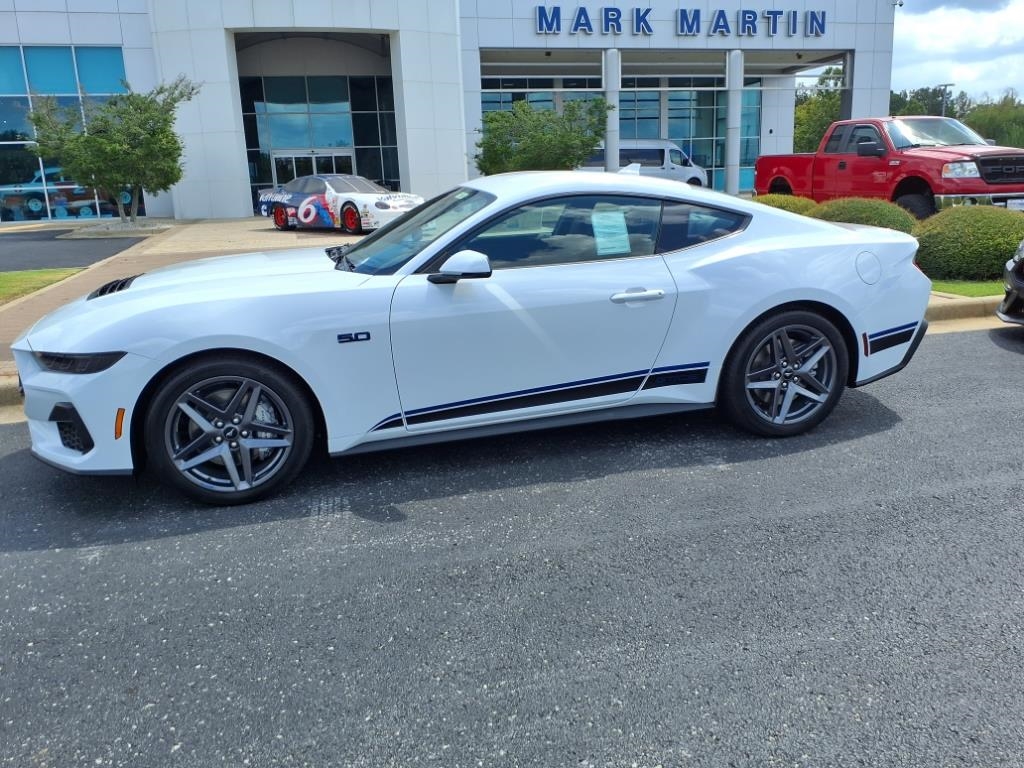 Ford Mustang  2025 Ford Mustang  2025