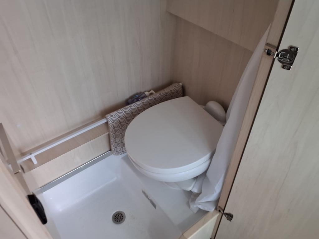 Mercedes-Benz Sprinter Van  2020