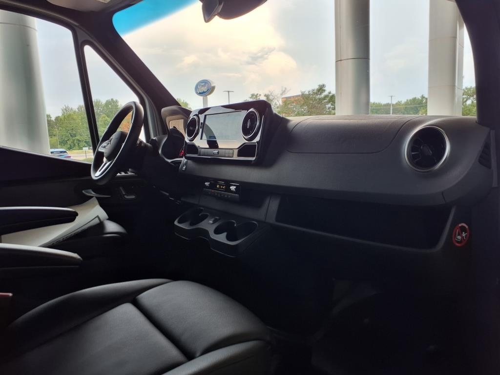 Mercedes-Benz Sprinter Van  2020