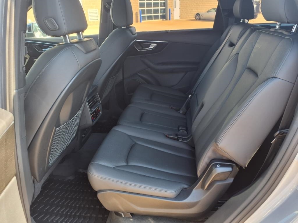 Audi Q7  2021 Audi Q7  2021