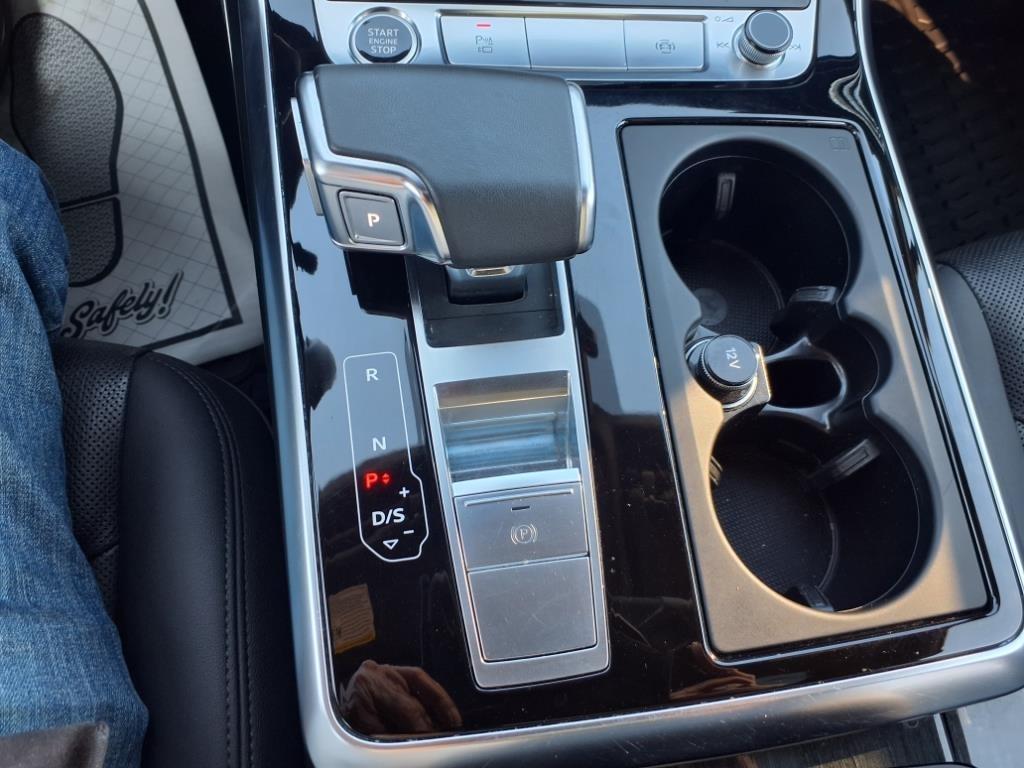 Audi Q7  2021