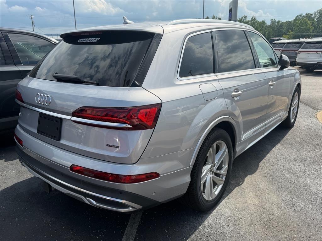 Audi Q7  2021