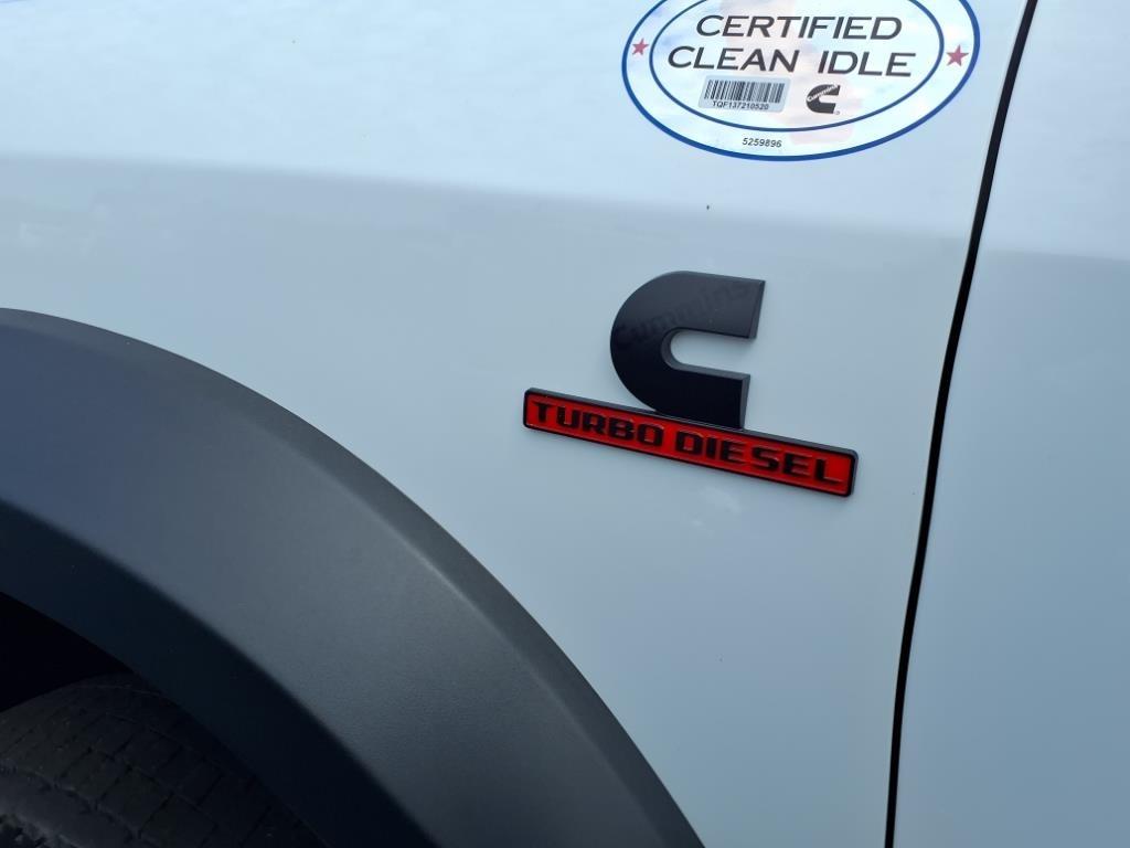 RAM 5500 Chassis Cab Tradesman 4x4 Reg Cab 84" CA 168.5" WB 2023