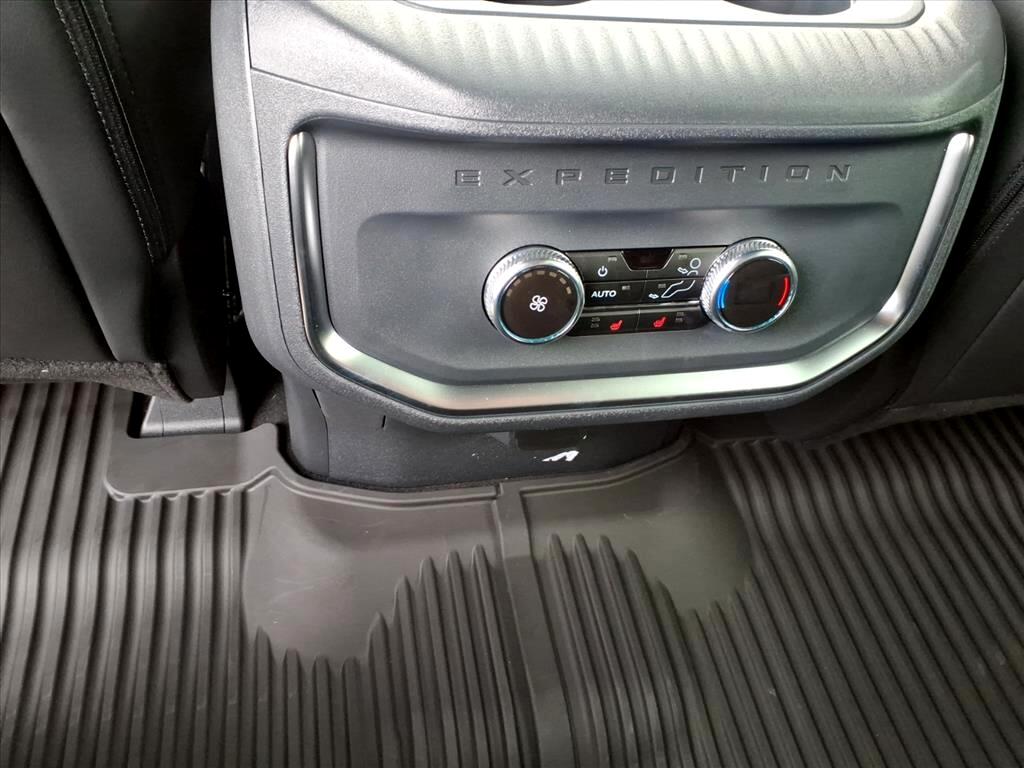 Ford Expedition  2025