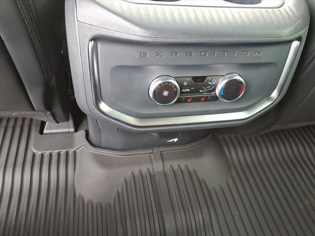 Ford Expedition  2025