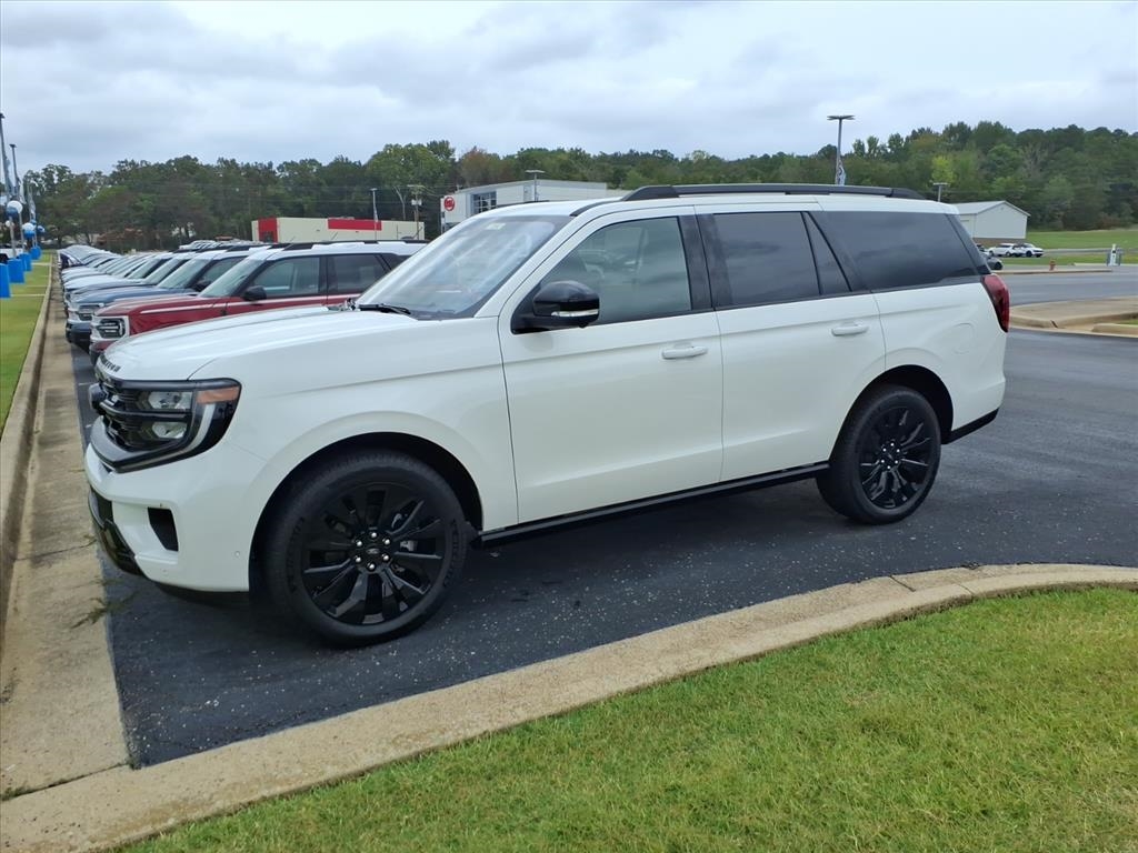 Ford Expedition  2025