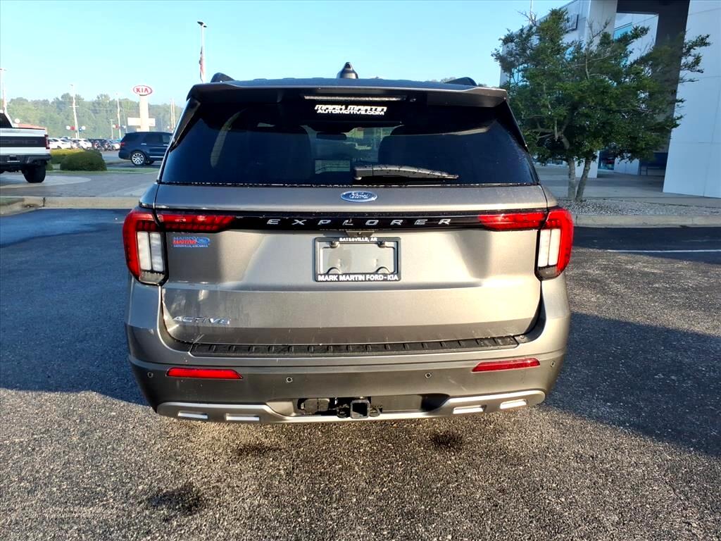 Ford Explorer  2025