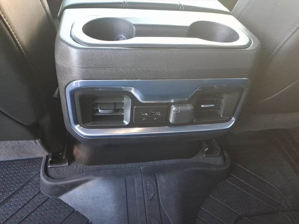 Chevrolet Silverado 1500 LTD 4WD Crew Cab 147" High Country 2022