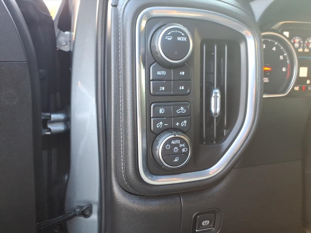 Chevrolet Silverado 1500 LTD 4WD Crew Cab 147" High Country 2022