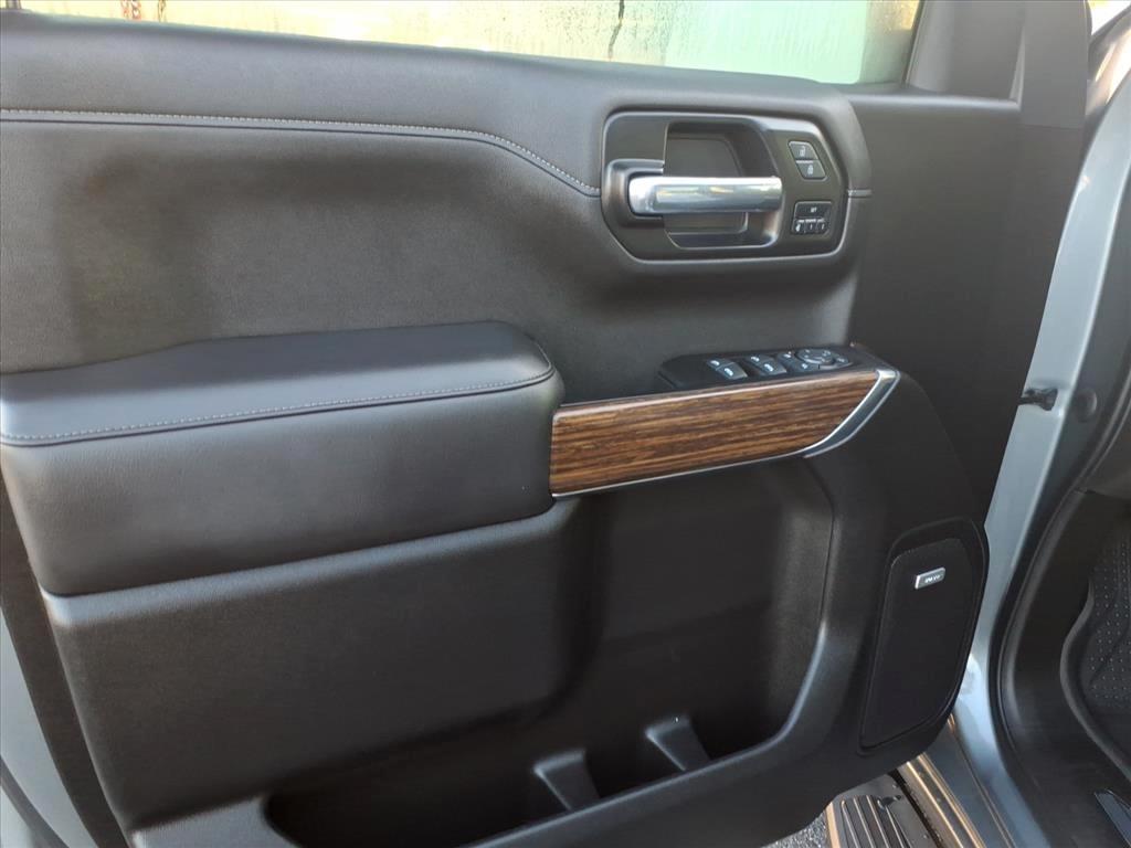 Chevrolet Silverado 1500 LTD 4WD Crew Cab 147" High Country 2022