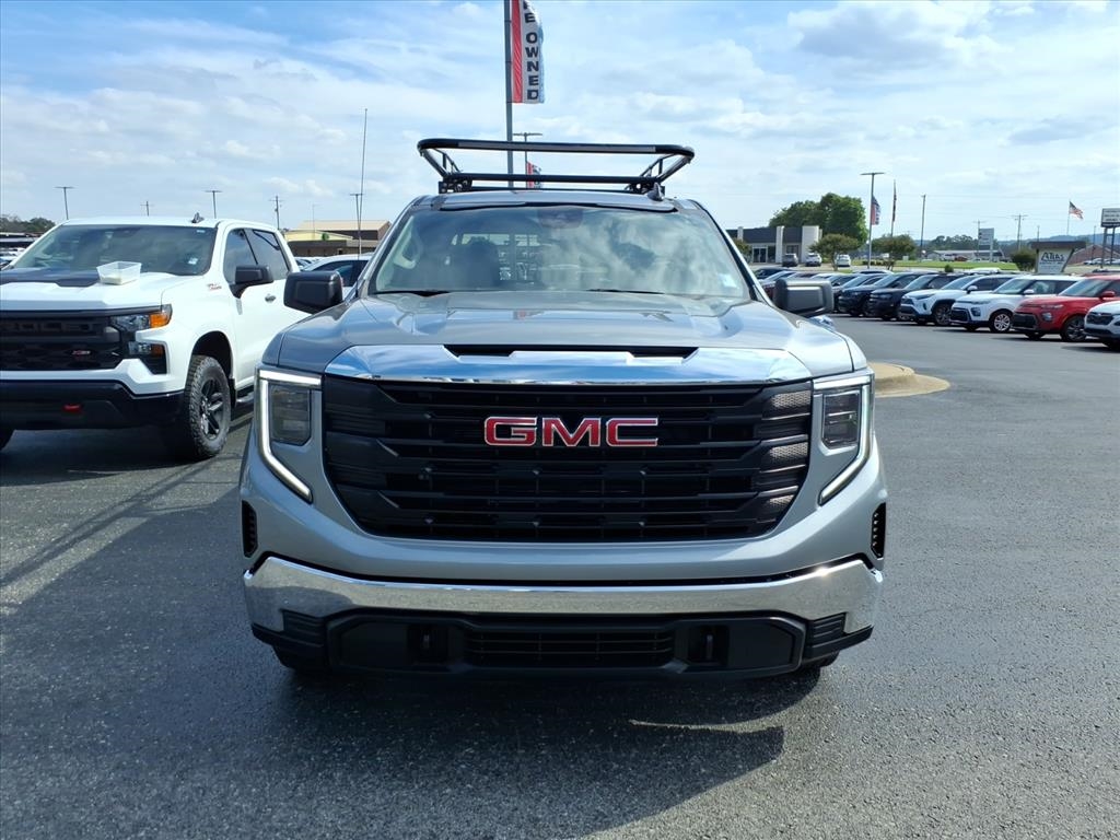 Used 2024 GMC Sierra 1500 Pro with VIN 1GTRHAEK4RZ359408 for sale in Little Rock
