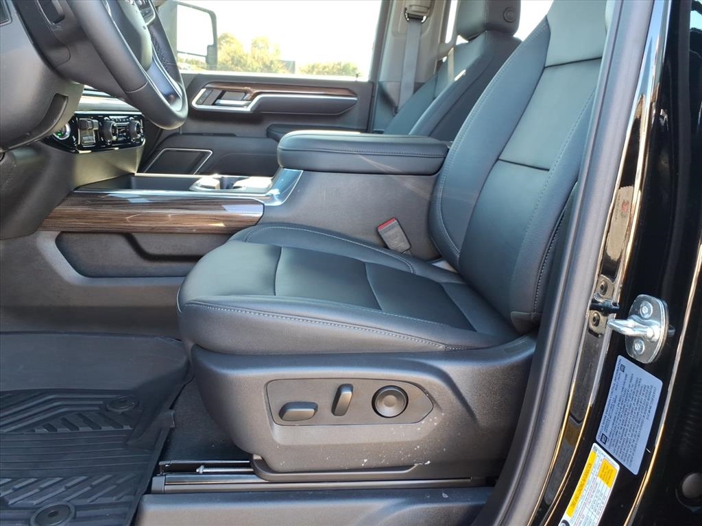 Chevrolet Silverado 2500HD  2025