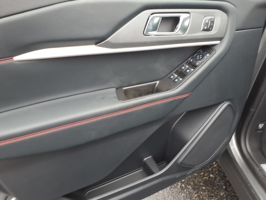 Ford Explorer  2025 Ford Explorer  2025