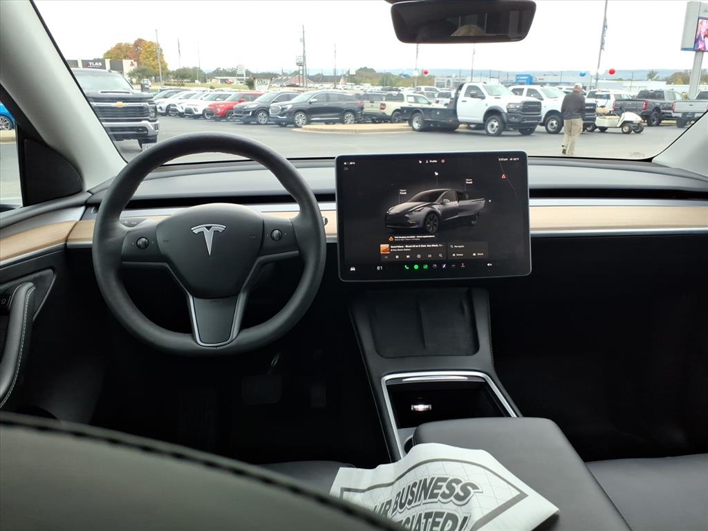 Tesla Model Y  2023 Tesla Model Y  2023