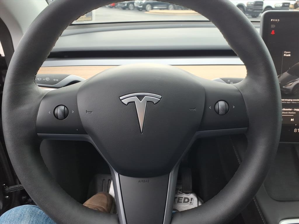 Tesla Model Y  2023 Tesla Model Y  2023