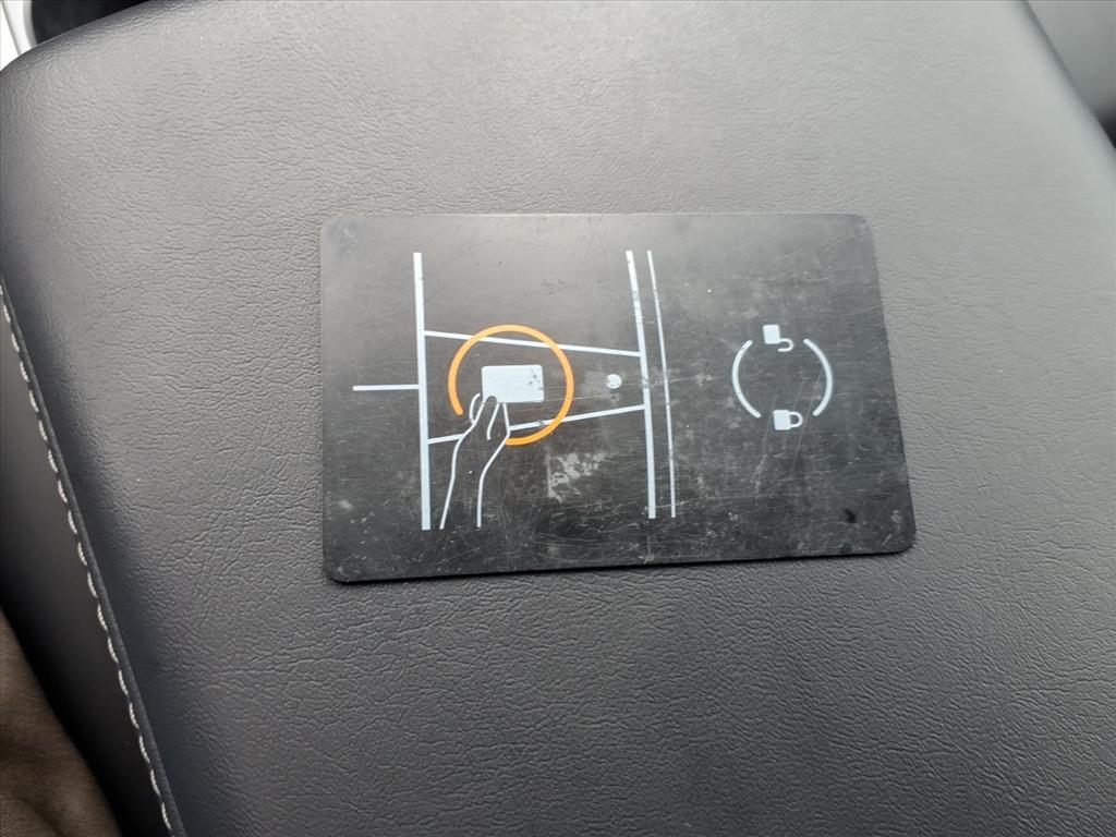 Tesla Model Y  2023 Tesla Model Y  2023