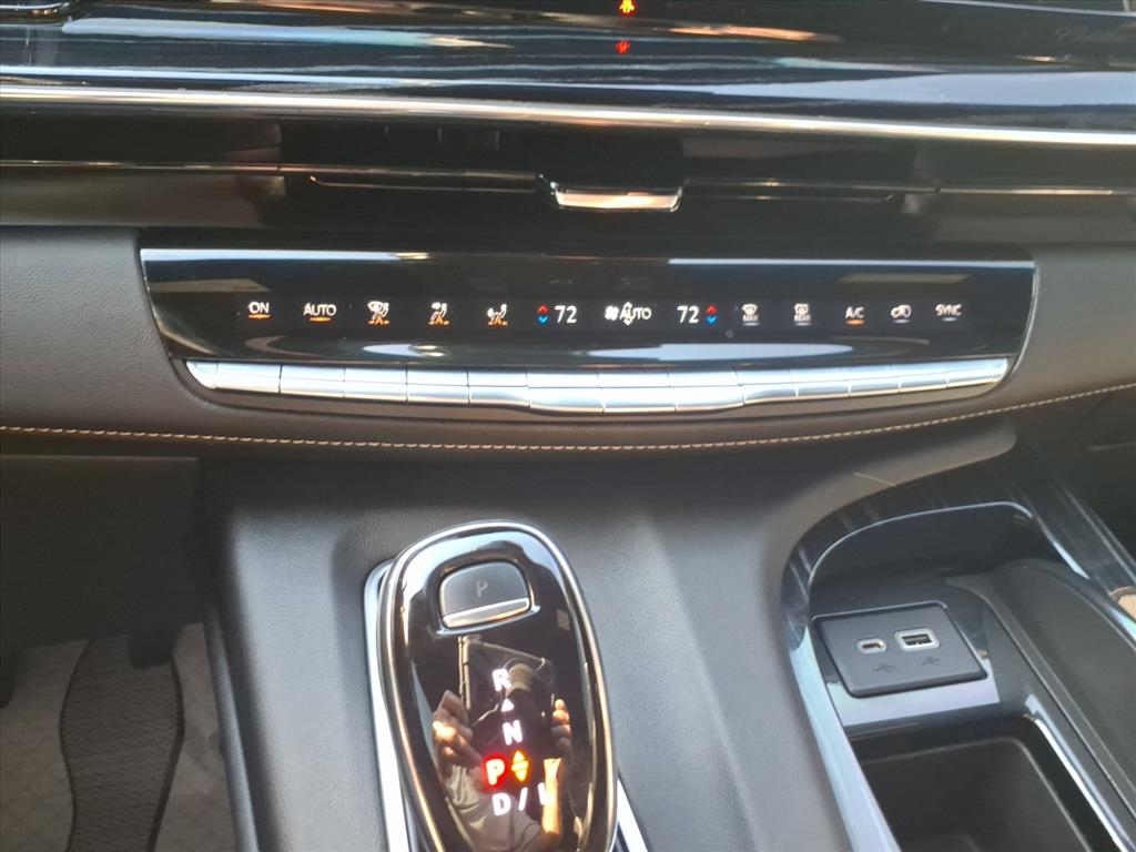 Cadillac Escalade  2022