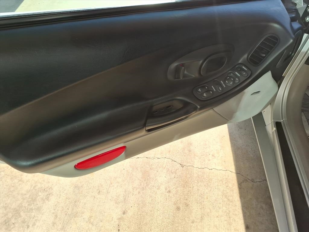 Chevrolet Corvette  2002