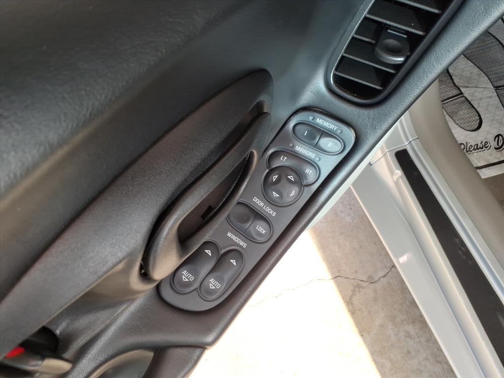 Chevrolet Corvette  2002