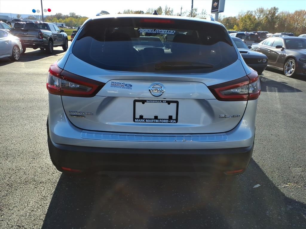 Nissan Rogue Sport  2022