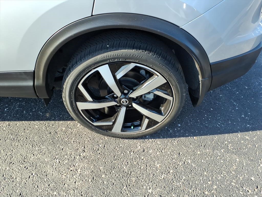 Nissan Rogue Sport  2022