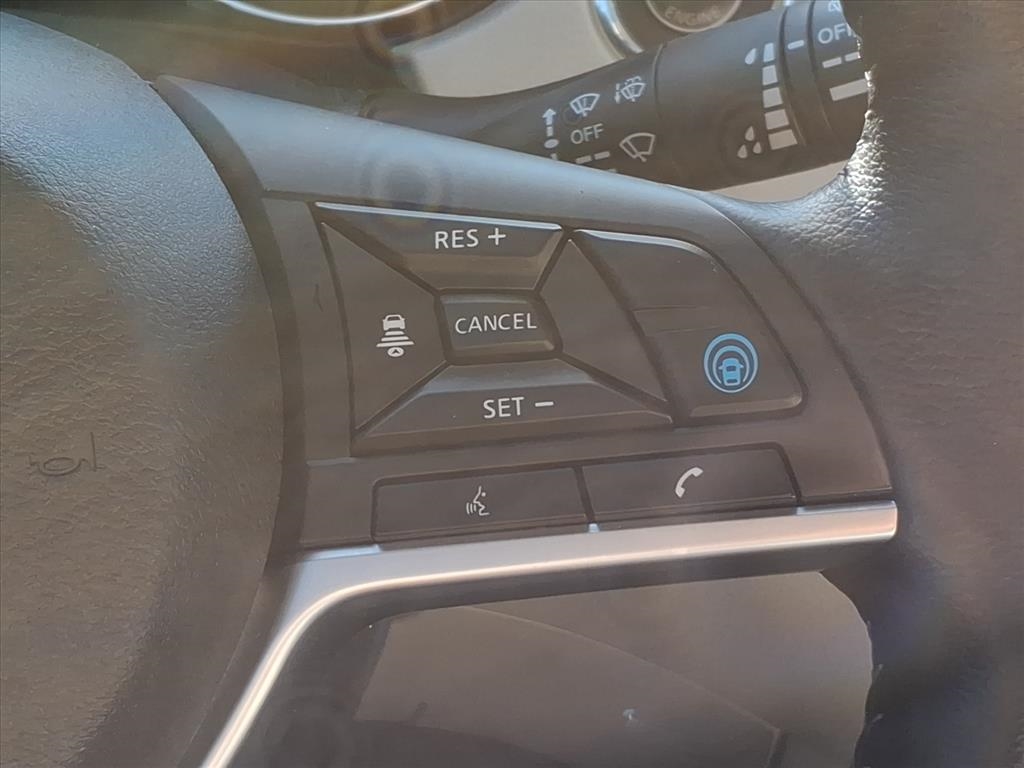 Nissan Rogue Sport  2022