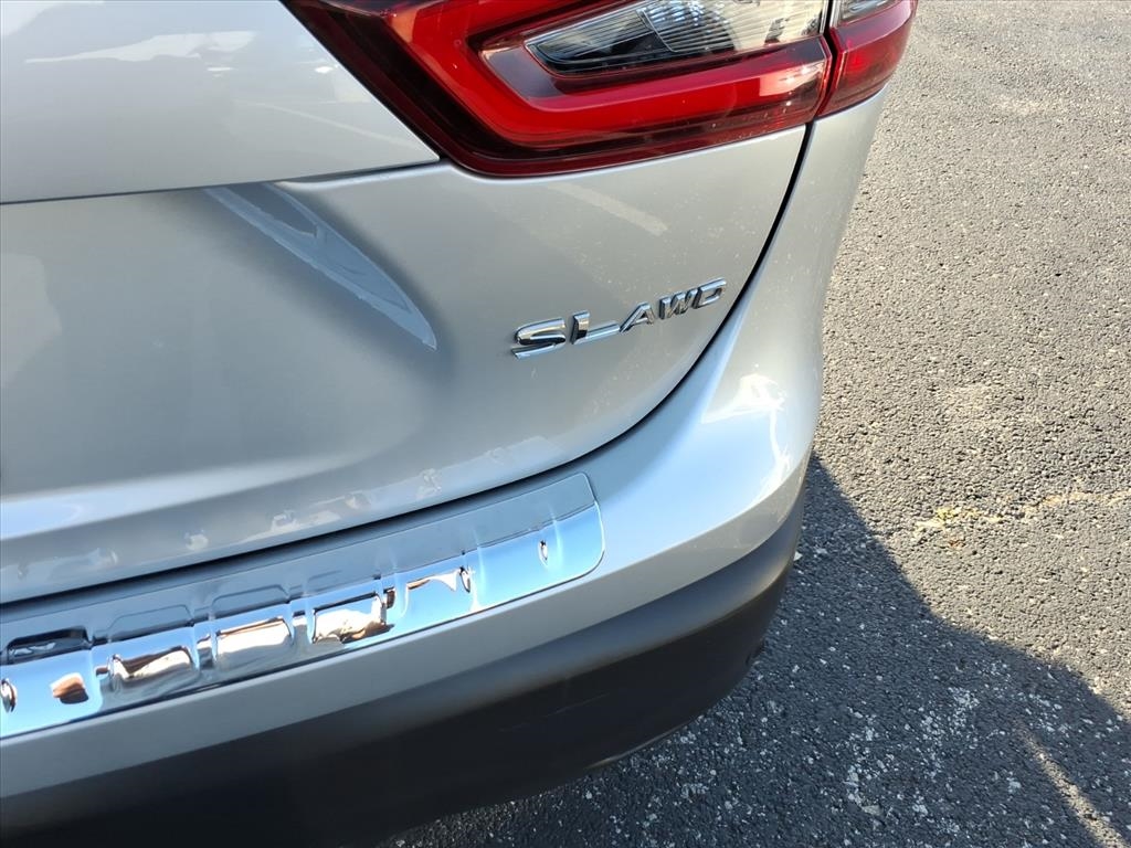 Nissan Rogue Sport  2022