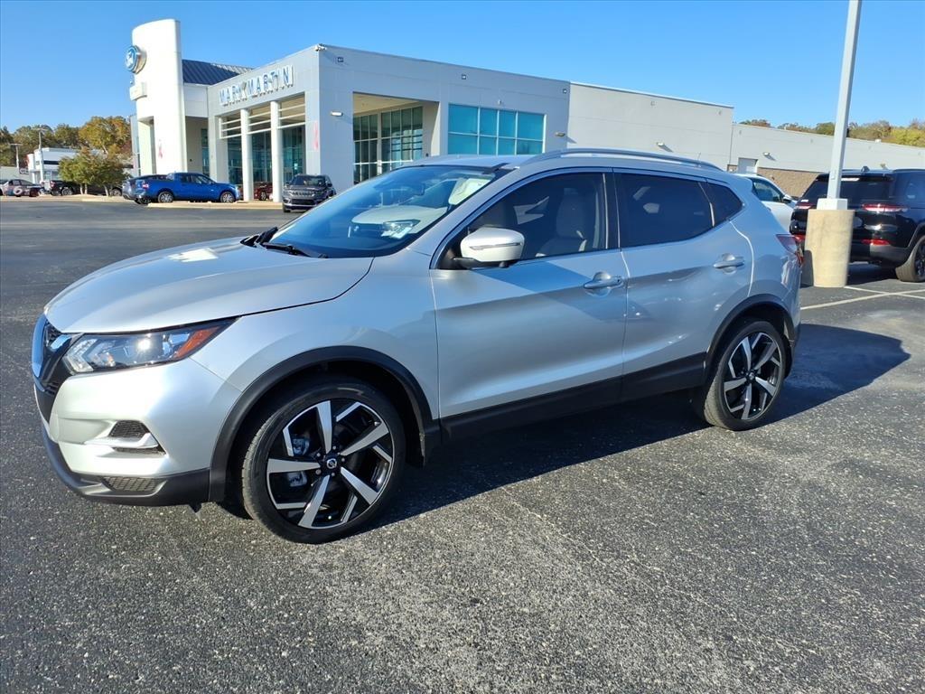 Nissan Rogue Sport  2022