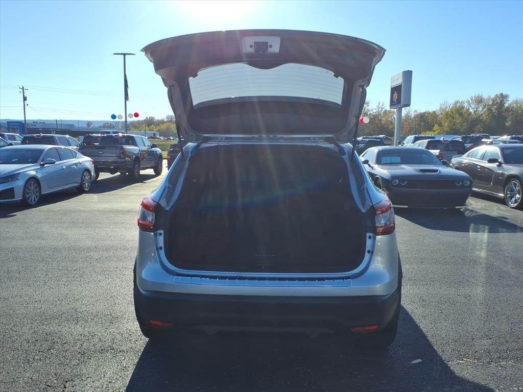 Nissan Rogue Sport  2022