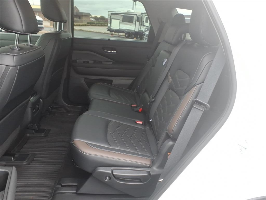 Nissan Pathfinder  2024