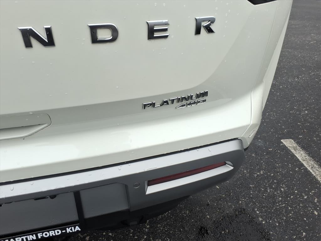 Nissan Pathfinder  2024