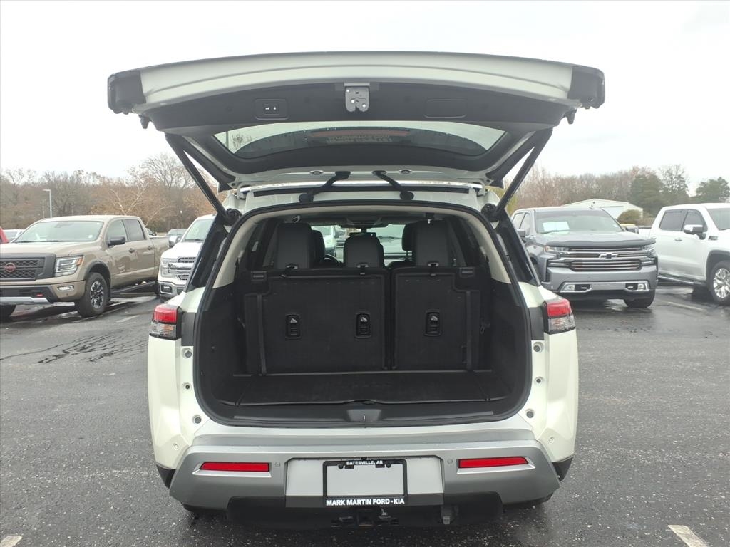 Nissan Pathfinder  2024