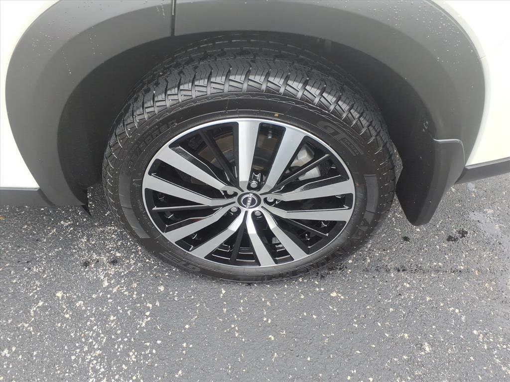 Nissan Pathfinder  2024