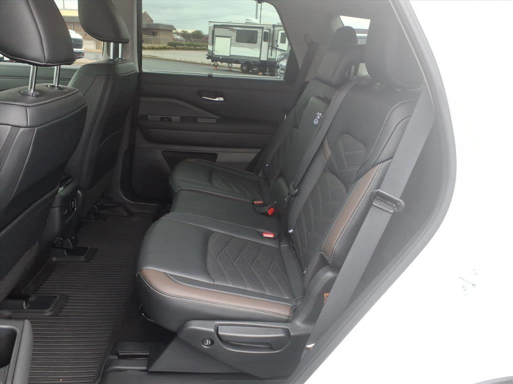 Nissan Pathfinder  2024