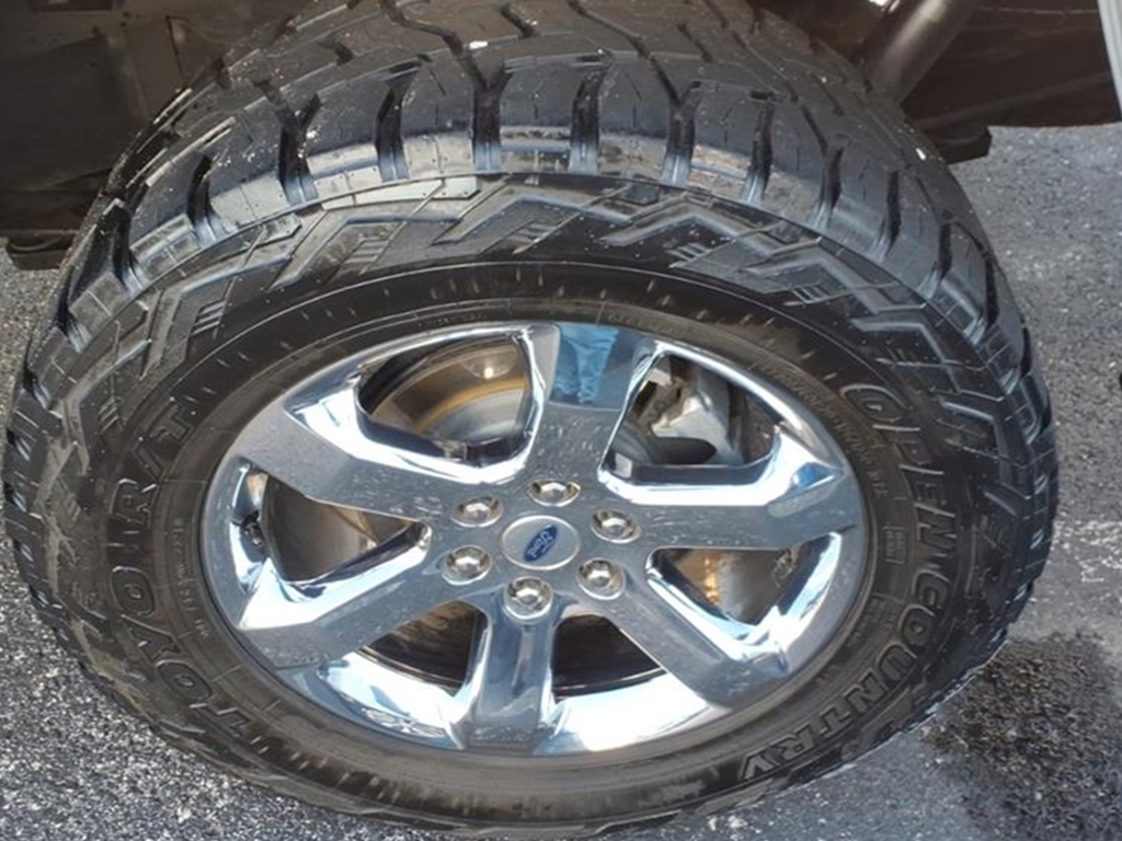 Ford F-150 Lariat 4WD SuperCrew 5.5' Box 2022