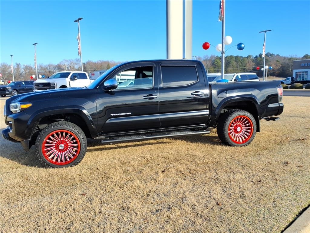 Toyota Tacoma 4WD  2023