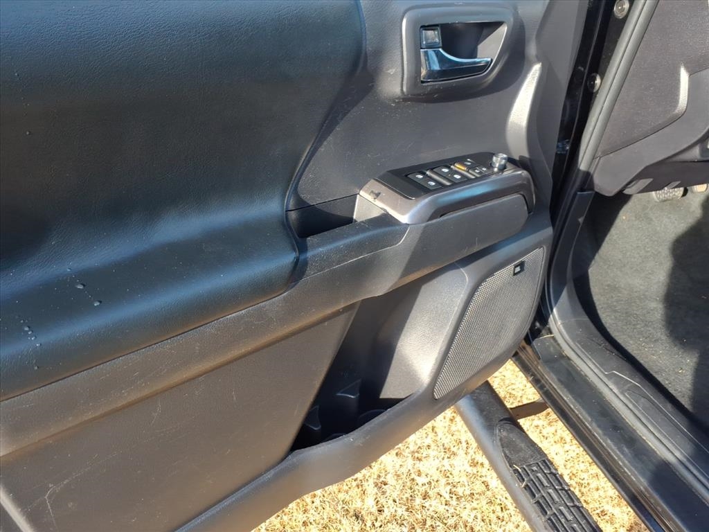 Toyota Tacoma 4WD  2023