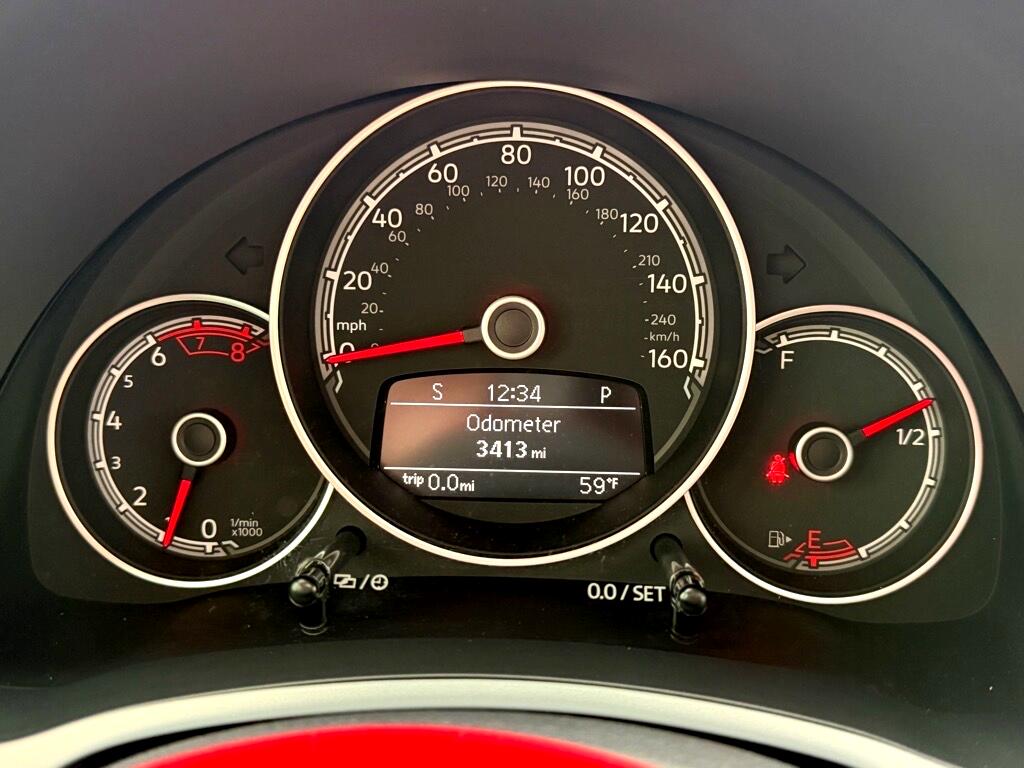 Volkswagen Beetle  2018