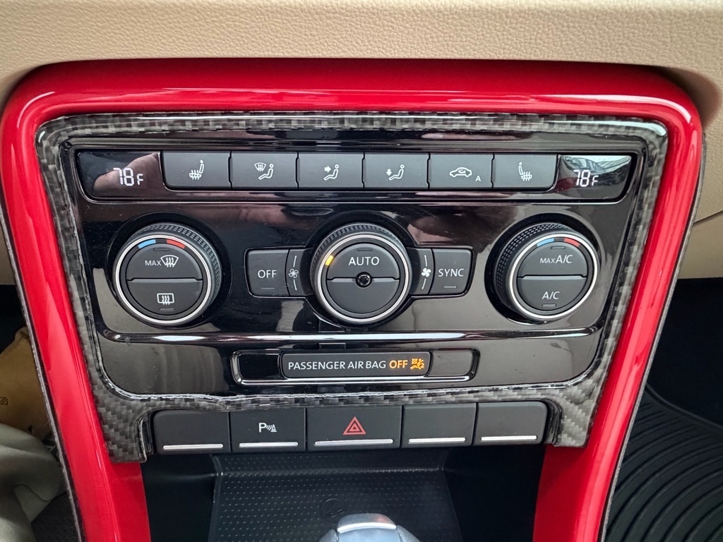 Volkswagen Beetle  2018