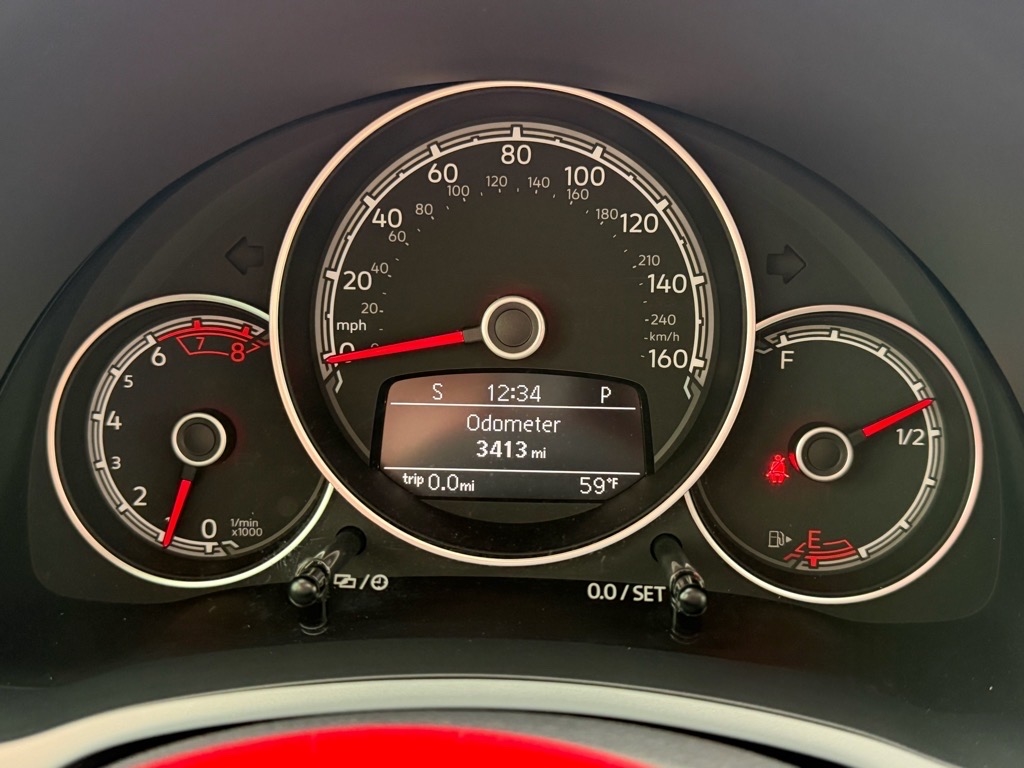 Volkswagen Beetle  2018