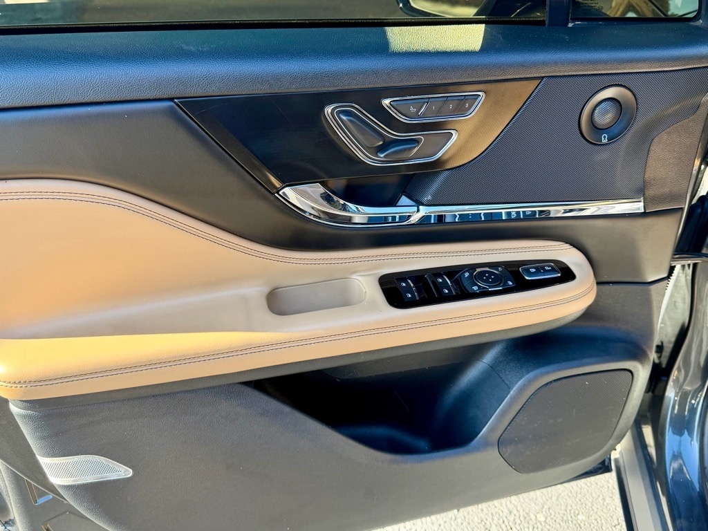 Lincoln Corsair  2020