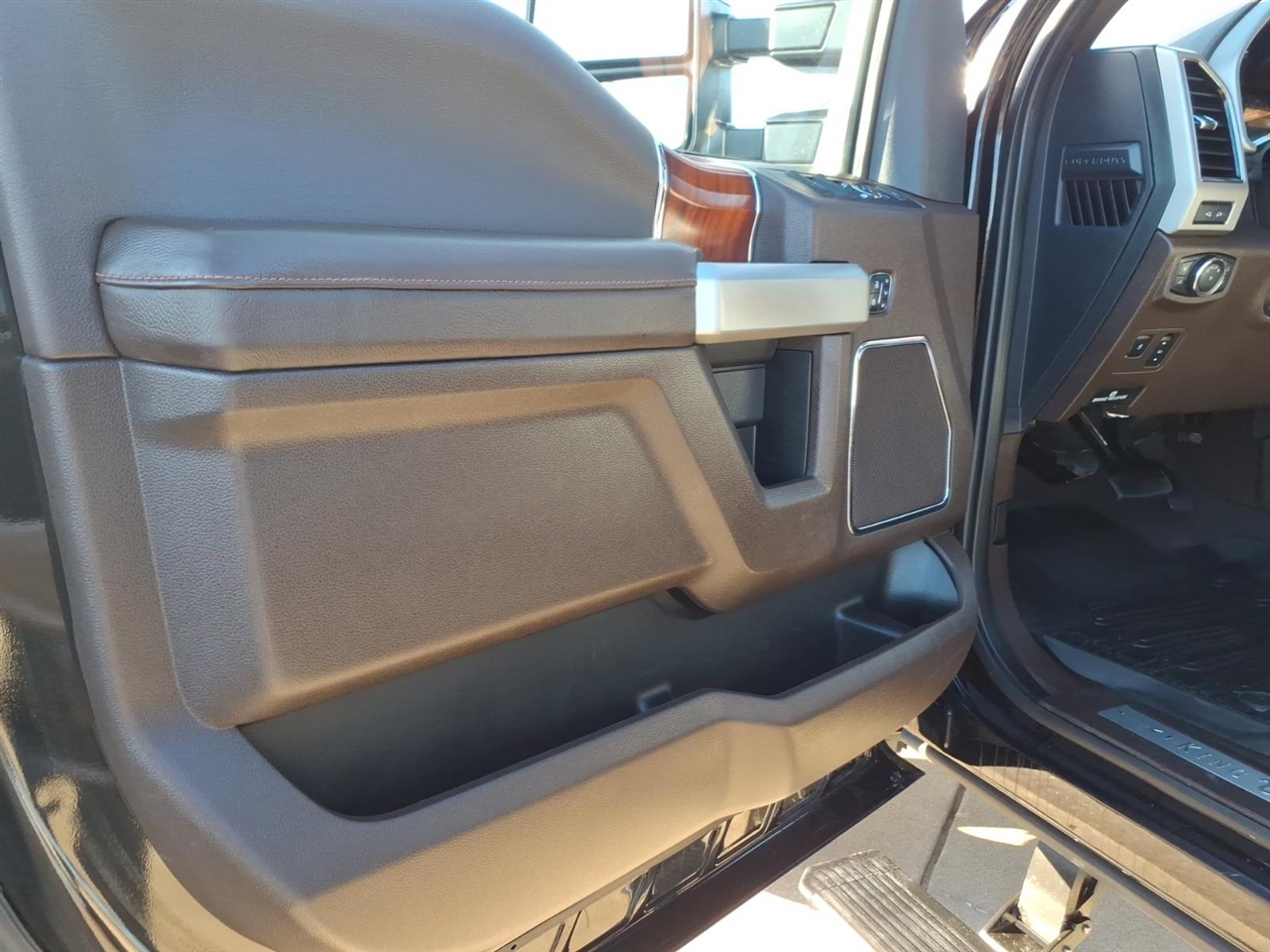 Ford Super Duty F-250 SRW King Ranch 4WD Crew Cab 6.75' Box 2022