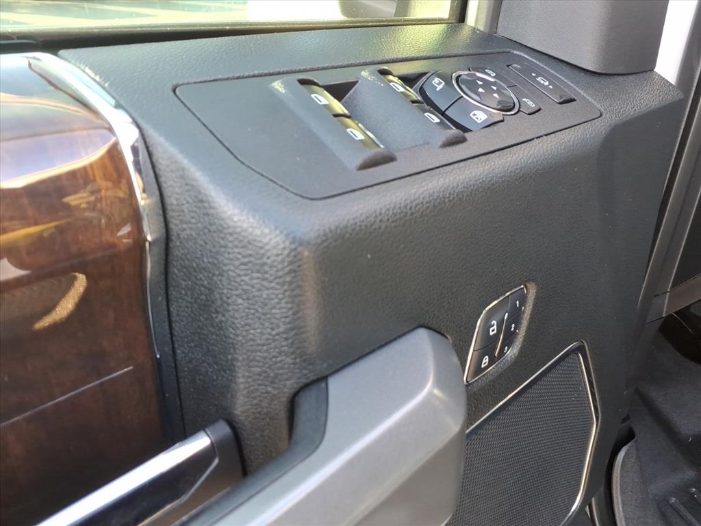 Ford Super Duty F-250 SRW  2017