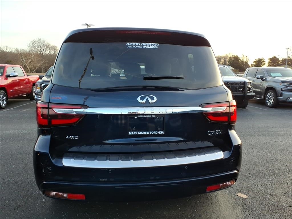 Infiniti QX80  2023