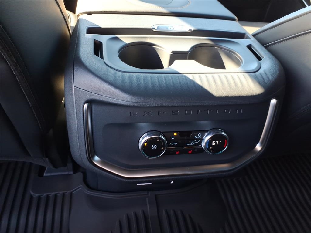 Ford Expedition  2026