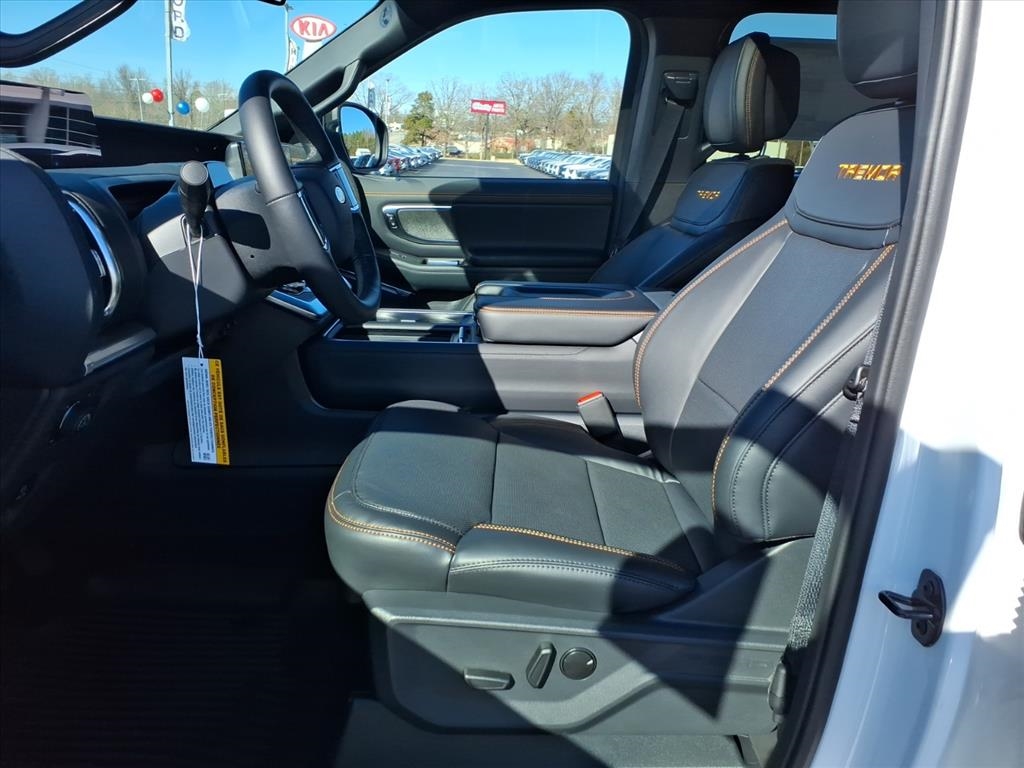 Ford Expedition  2026