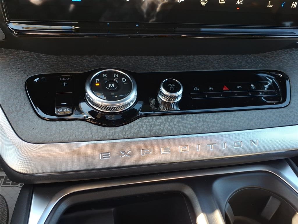 Ford Expedition  2026