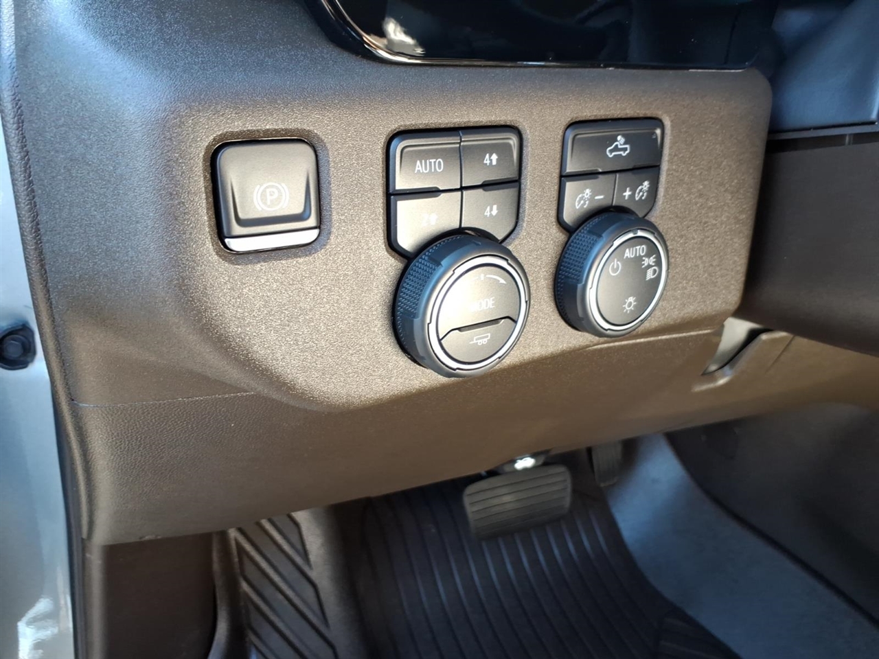 Chevrolet Silverado 1500  2023